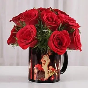 Customized Mug With 8 Fresh Red Roses